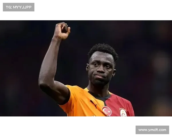 罗马诺:科莫考虑引进达文森桑切斯 斯塔费尔特是另一备选人 罗马诺:科莫考虑引进达文森桑切斯 斯塔费尔特是另一备选人